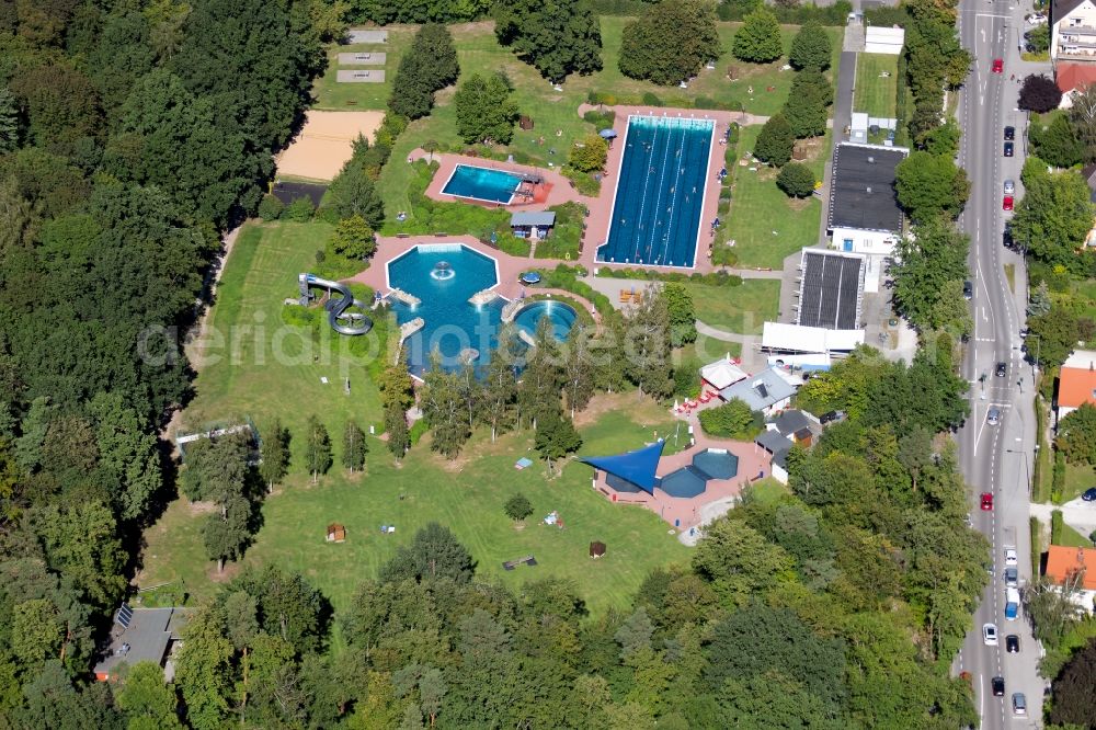 Aerial image Schwabach - Waterslide on Swimming pool of the Parkbad Schwabach in the Angerstrasse in Schwabach in the state Bavaria, Germany