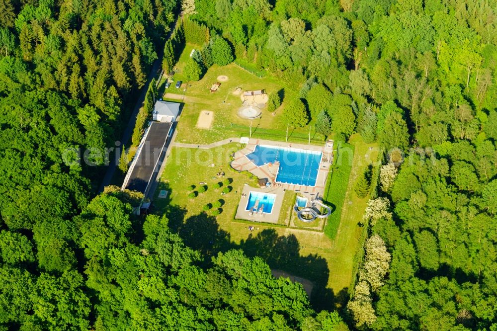 Aerial photograph Pritzwalk - Waterslide on Swimming pool of the in Pritzwalk in the state Brandenburg, Germany