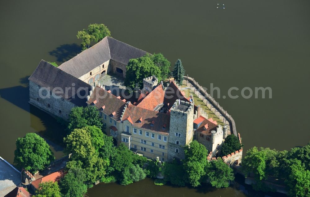 Flechtingen from above - Water Castle Flechtingen on the shore of Castle Lake in the center of Flechtingen in Saxony-Anhalt