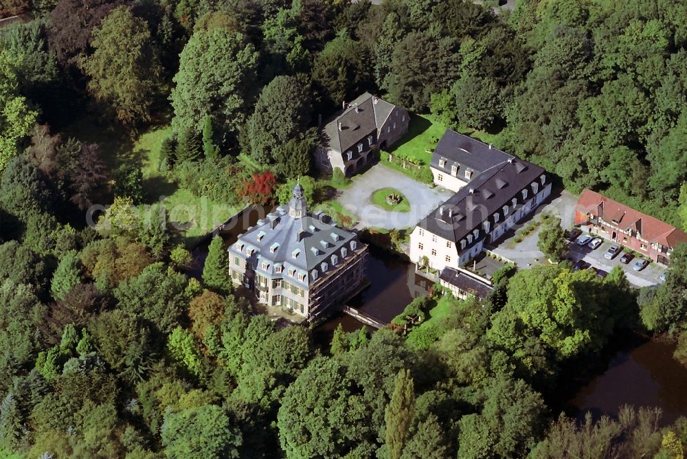 Solingen from above - Moated castle Schloss Hackhausen in Solingen in North Rhine-Westphalia