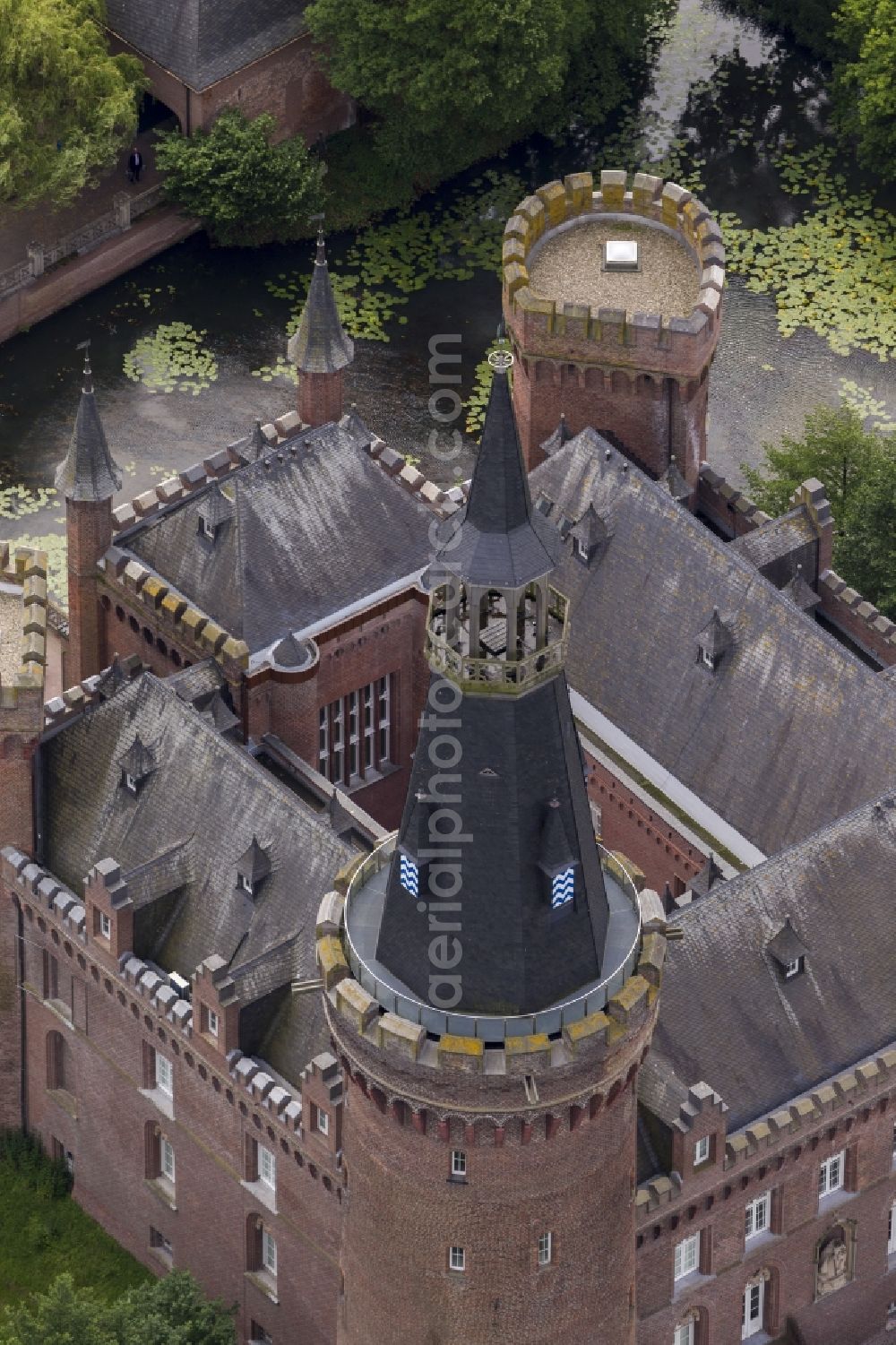 Bedburg-Hau from above - 06/09/2012 Bedburg-Hau View of the water tower Moyland in the state of North Rhine-Westphalia. The neo-Gothic monument is home to a museum's extensive collection of modern art of the brothers van der Grinten and is a popular destination on the Lower Rhine