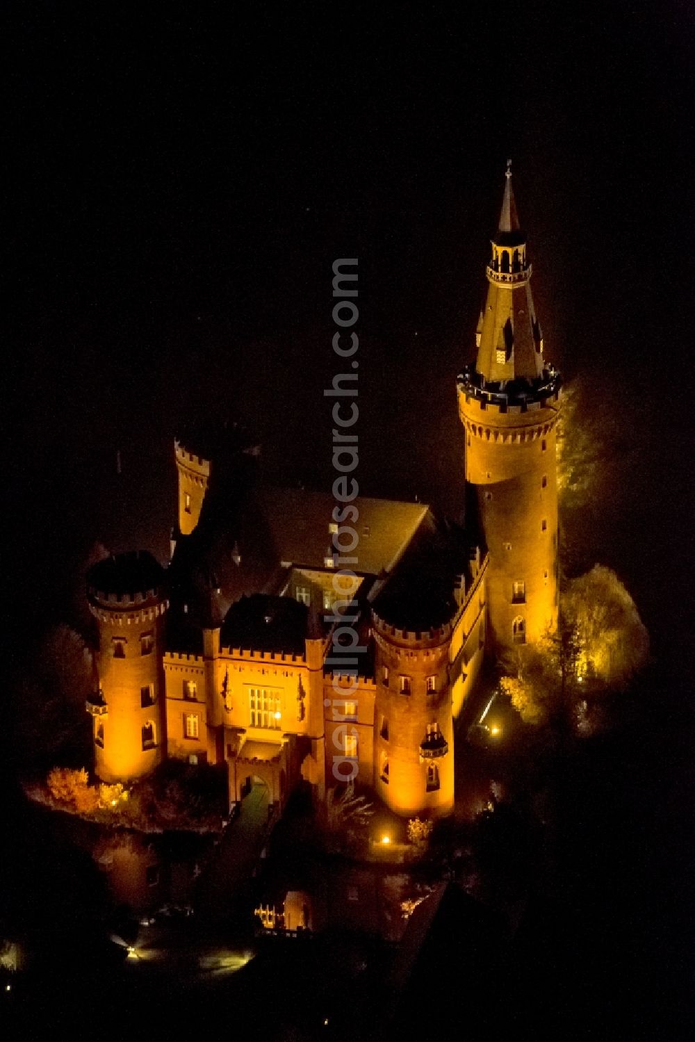 Aerial photograph Bedburg-Hau - 06/09/2012 Bedburg-Hau View of the water tower Moyland in the state of North Rhine-Westphalia. The neo-Gothic monument is home to a museum's extensive collection of modern art of the brothers van der Grinten and is a popular destination on the Lower Rhine