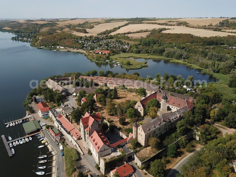 Aerial image Seegebiet Mansfelder Land - Building and castle park systems of water castle on Vietzbach in Seeburg in the state Saxony-Anhalt, Germany