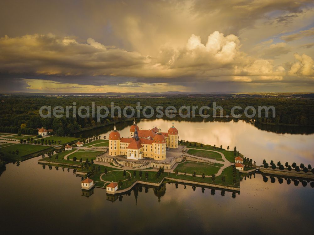 Aerial image Moritzburg - Hunting and moated castle and castle park in the castle pond in Moritzburg in the federal state of Saxony, Germany