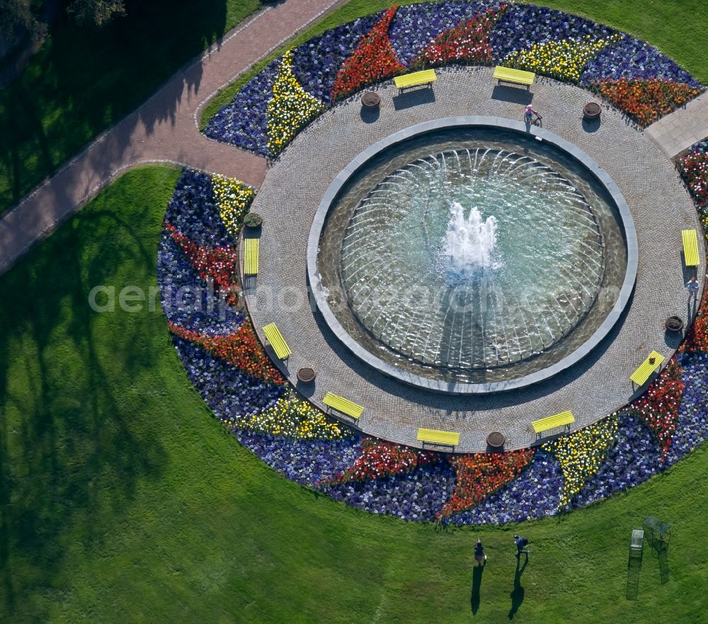 Erfurt from the bird's eye view: Water - fountain in the district Hochheim in Erfurt in the state Thuringia, Germany