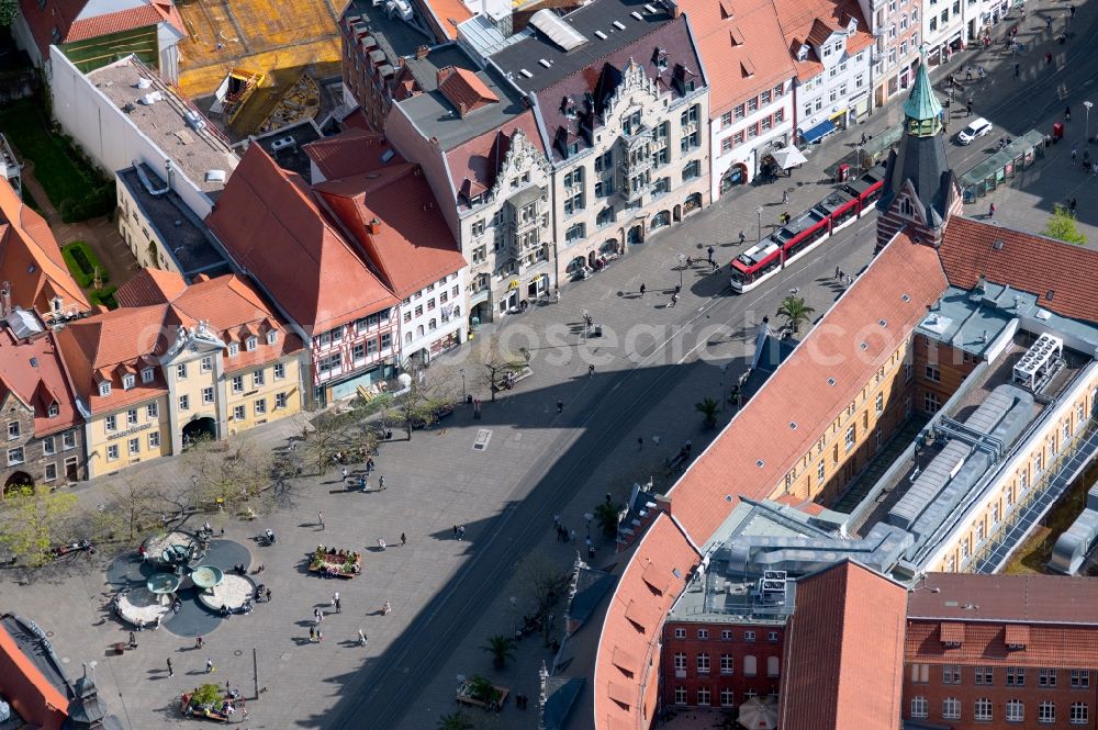 Aerial photograph Erfurt - Water - fountain Neuer Angerbrunnen in the district Altstadt in Erfurt in the state Thuringia, Germany