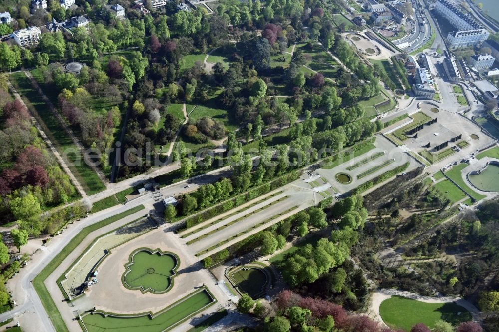 Aerial image Saint-Cloud - Water - fountain in the Parc de Saint-Cloud in Saint-Cloud in Ile-de-France, France