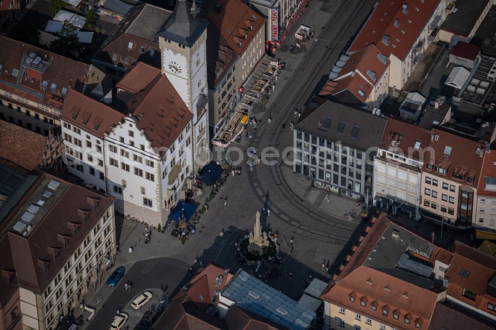 Aerial image Würzburg - Water - fountain Vierroehrenbrunnen Beim Grafeneckart in the district Altstadt in Wuerzburg in the state Bavaria, Germany