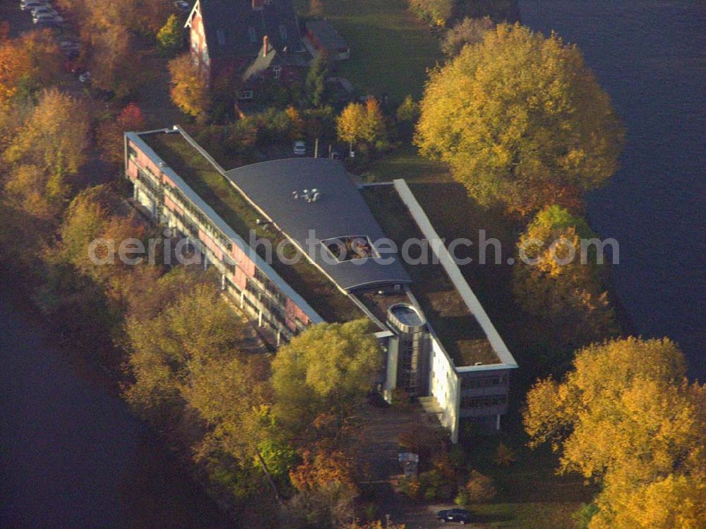 Aerial image Magdeburg / Sachsen-Anhalt - 28.10.2005 Magdeburg / Sachsen-Anhalt: Blick auf das Wasserstraßen- Neubauamt in Magdeburg. Kleiner Werder 5c, 39114 Magdeburg, Postfach 41 61, 39016 Magdeburg, Leiter: Herr Burkhard Knuth, E-Mail: poststelle@wna-md.wsv.de,Tel.: 0391 535-0, Fax: 0391 535-2114 oder -2214