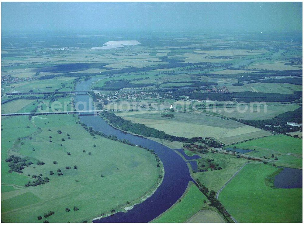 Hohenwarthe from above - 30.7.2004, Ausbau des Elbe-Havelkanales Wasserstrassenkreuz Magdeburg mit der Autobahn A2