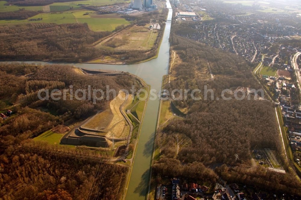 Aerial image Datteln - View of the Wasserstrassenkreuz Datteln in the state of North Rhine-Westphalia