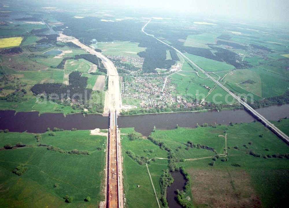 Rothensee from the bird's eye view: Wasserstraßenkreuz Magdeburg.