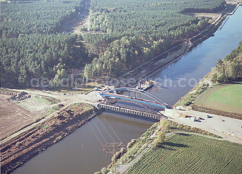 Aerial image Hohenwarthe / Sachsen Anhalt - 14.10.2003 Wasserstraßenkreuz Magdeburg Blick auf den Elbe-Havel-Kanal Das Wasserstraßen-Neubauamt Magdeburg Kleiner Werder 5c D-39114 Magdeburg Tel.: +49 391 535 0 Fax: +49 391 535 2214 . Email: poststelle@wna-md.wsv.de