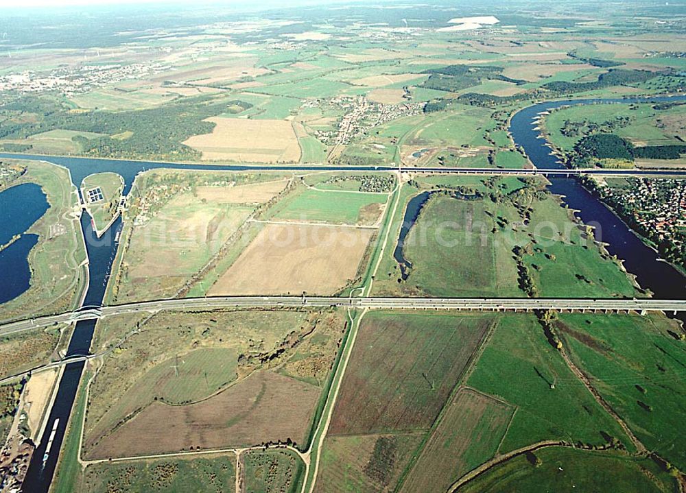 Hohenwarthe / Sachsen Anhalt from above - Wasserstraßenkreuz Magdeburg Blick auf die neue Kanalbrücke über die Elbe, die Schleuse Rothensee und das Schiffshebewerk Rothensee.