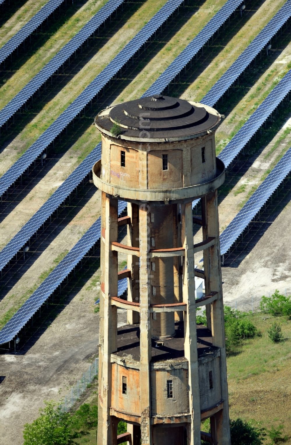 Aerial photograph Lauta - Water tower Lauta in the state Saxony