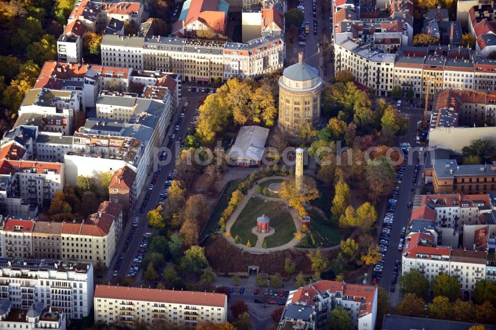 Aerial image Berlin - View of the water tower Prenzlauer Berg and surrounding residential areas at Knaackstrasse in Berlin - Prenzlauer Berg. The water tower in Kollwitzkiez is the oldest water tower built in Berlin, completed in 1877 and in operation until 1952