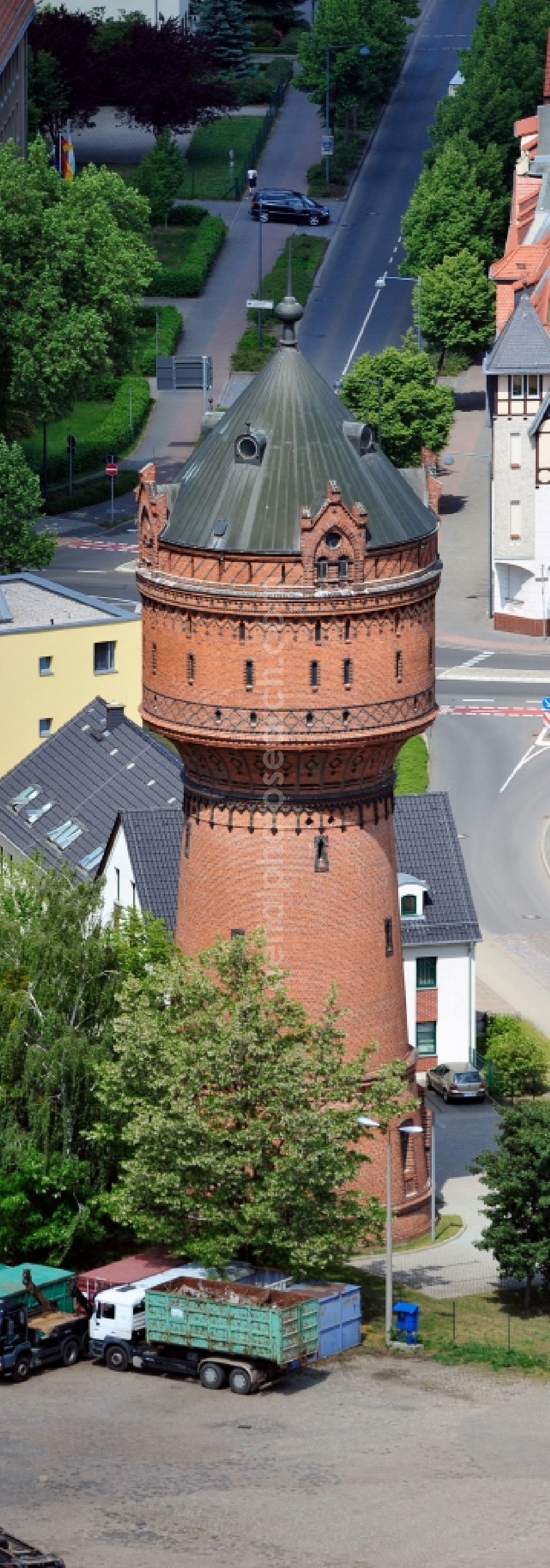 Aerial image Torgau - Built in 1903, 41.1 meters high water tower Torgau in the state Saxony