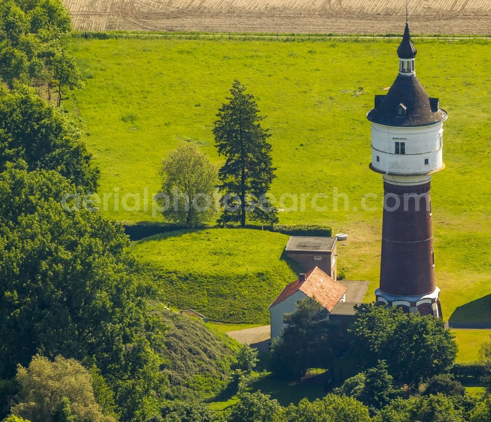 Warendorf from the bird's eye view: The water tower in Warendorf on the street Zur Herrlichkeit in the state North Rhine-Westphalia. The tower is out of service. Operator was the Stadtwerke Warendorf GmbH