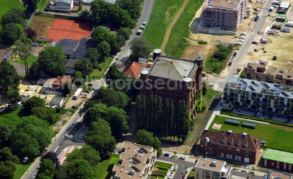 Aerial photograph Bremen OT Neustadt - View of the water tower on the ait in the district of Neustadt in Bremen