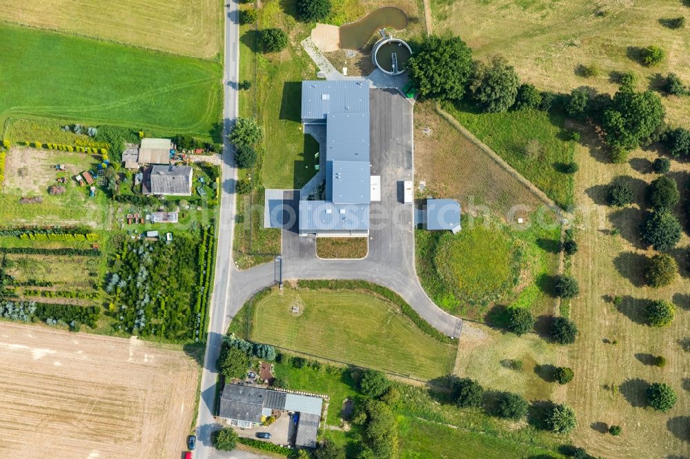 Emmerich am Rhein from above - Waterworks - ground storage facility of the Wasserwer Kapellenberger Weg der Stadtwerke Emmerich GmbH in Emmerich am Rhein in the state North Rhine-Westphalia, Germany