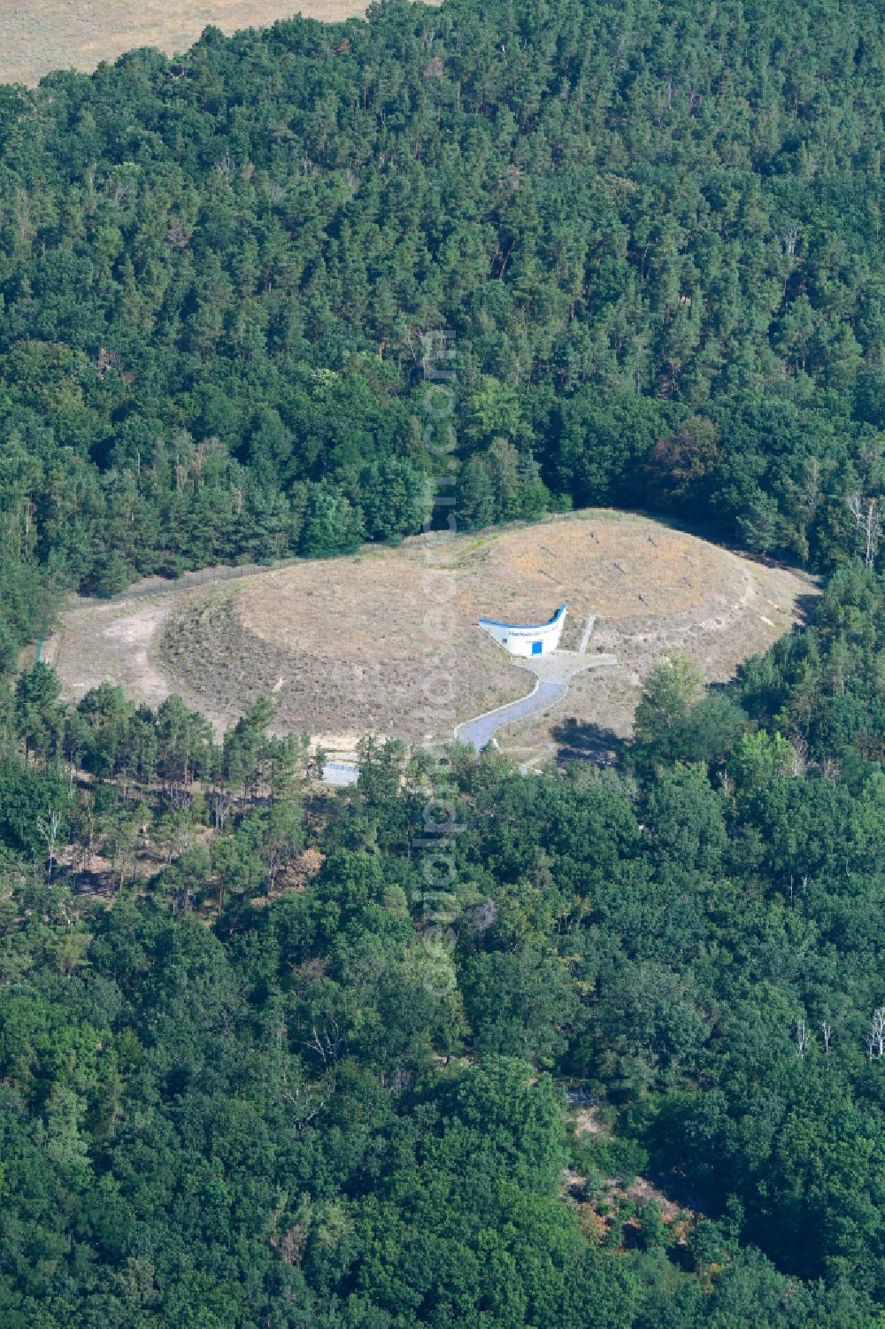 Aerial image Potsdam - Waterworks - ground storage facility Hochbehaelter Kirchberg in the district Neu Fahrland in Potsdam in the state Brandenburg, Germany