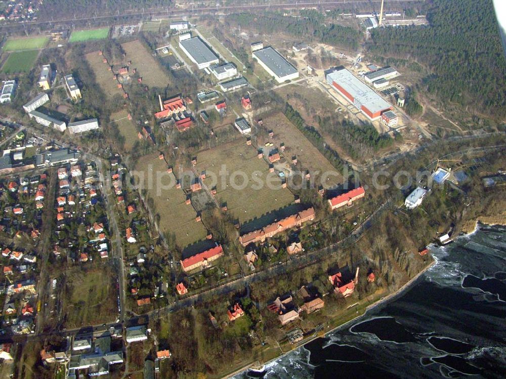 Berlin from the bird's eye view: 07.02.2005 Wasserwerk Müggelheim in Berlin-Köpenick am Müggelsee.