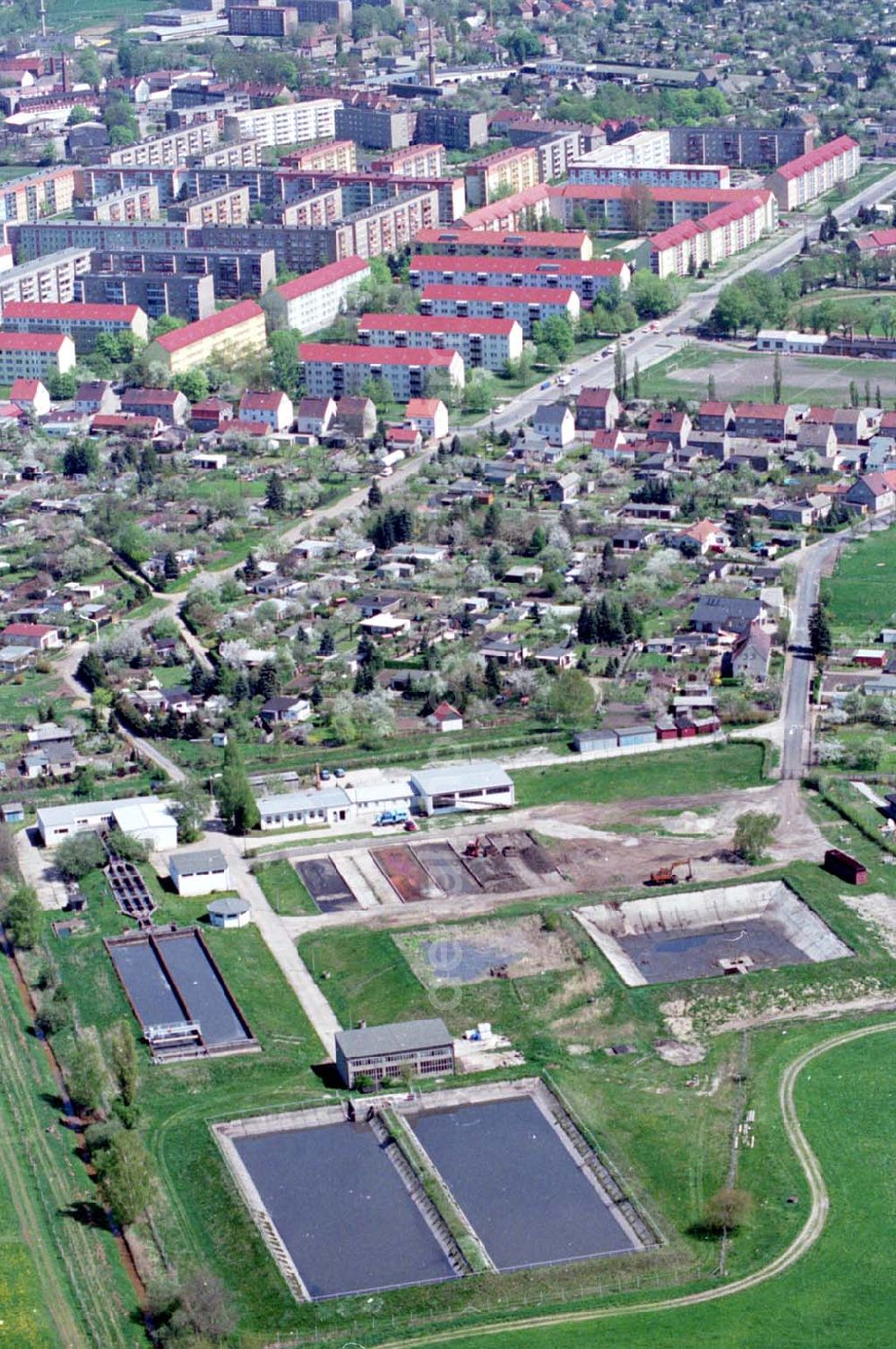 Berlin from the bird's eye view: 04.05.1995 Wasserwerk Stadtwerke Finsterwalde