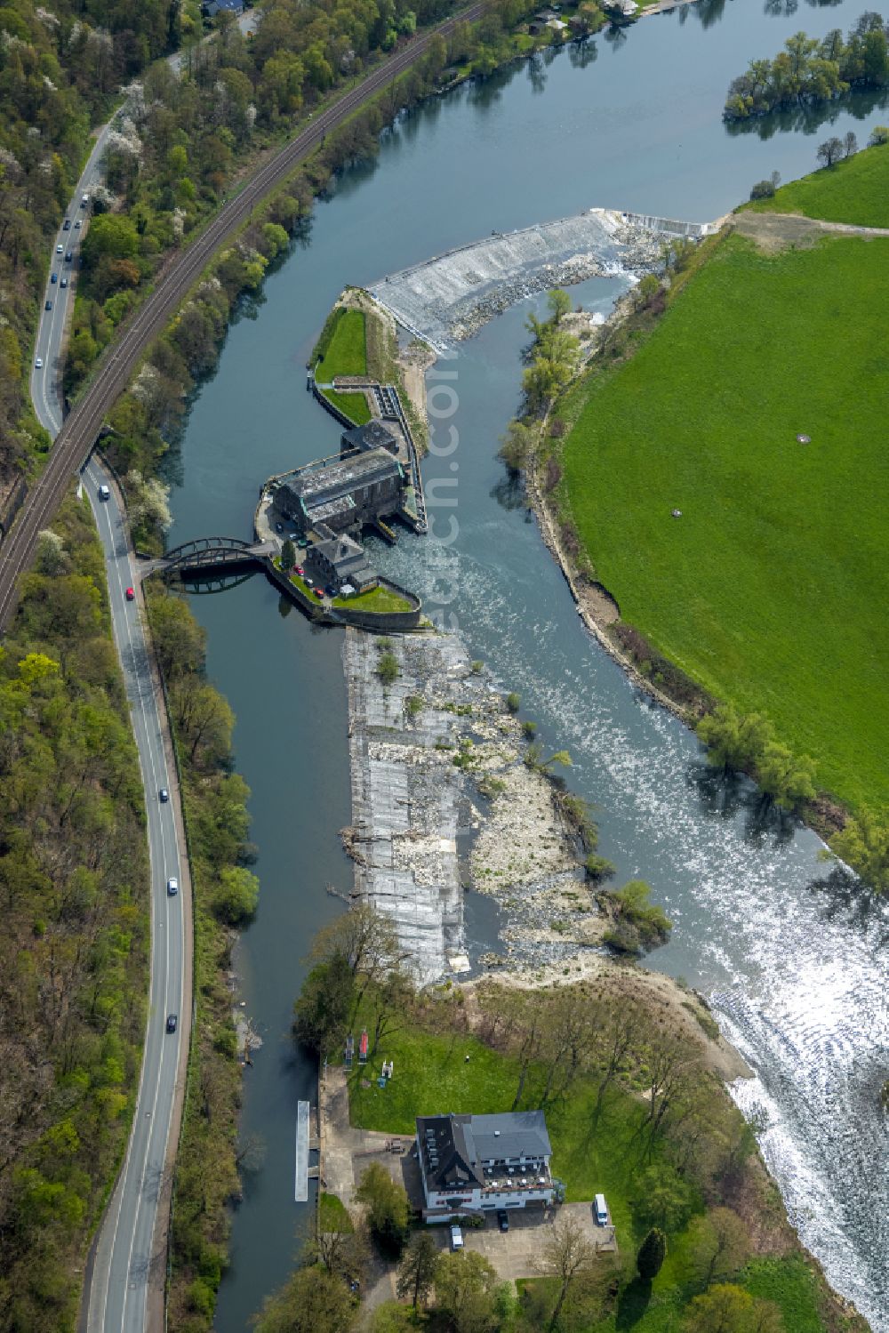 Witten from above - Structure and dams of the waterworks and hydroelectric power plant Hohenstein on Wetterstrasse in Witten in the state North Rhine-Westphalia