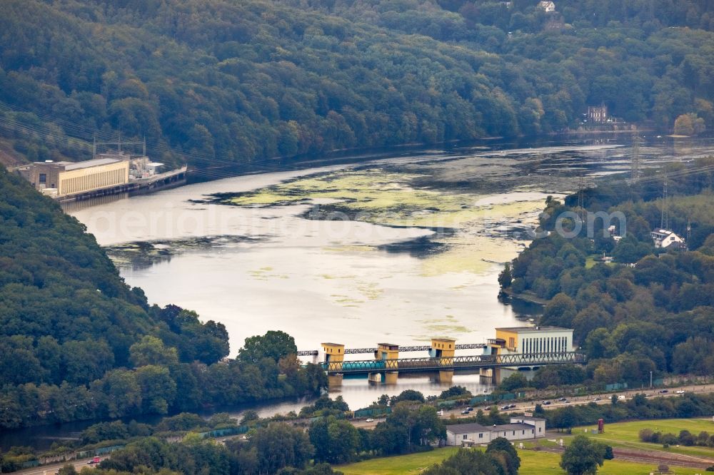 Aerial image Hagen - Structure and dams of the waterworks and hydroelectric power plant Laufwasserkraftwerk Hengstey along course of the Ruhr in the district Hengstey in Hagen in the state North Rhine-Westphalia, Germany