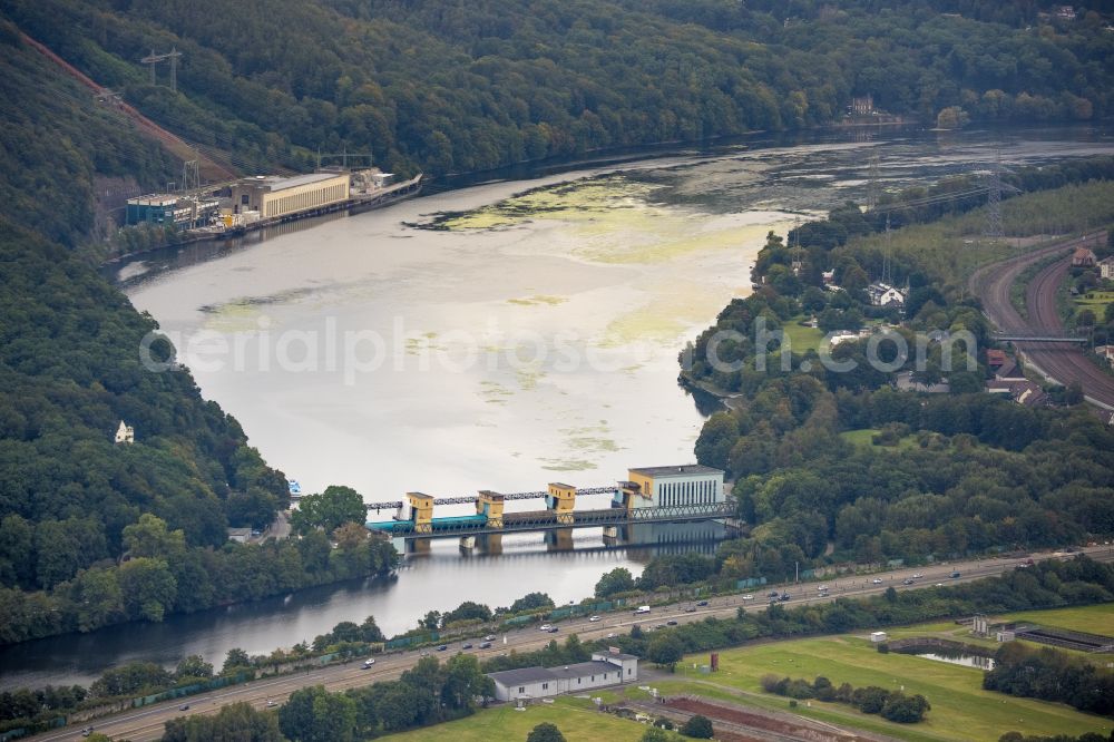 Hagen from above - Structure and dams of the waterworks and hydroelectric power plant Laufwasserkraftwerk Hengstey along course of the Ruhr in the district Hengstey in Hagen in the state North Rhine-Westphalia, Germany