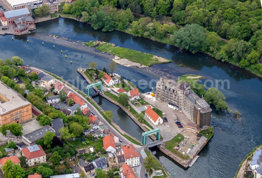 Bernburg (Saale) from above - Structure and dams of the waterworks and hydroelectric power plant Wasserkraft in Bernburg (Saale) in the state Saxony-Anhalt, Germany