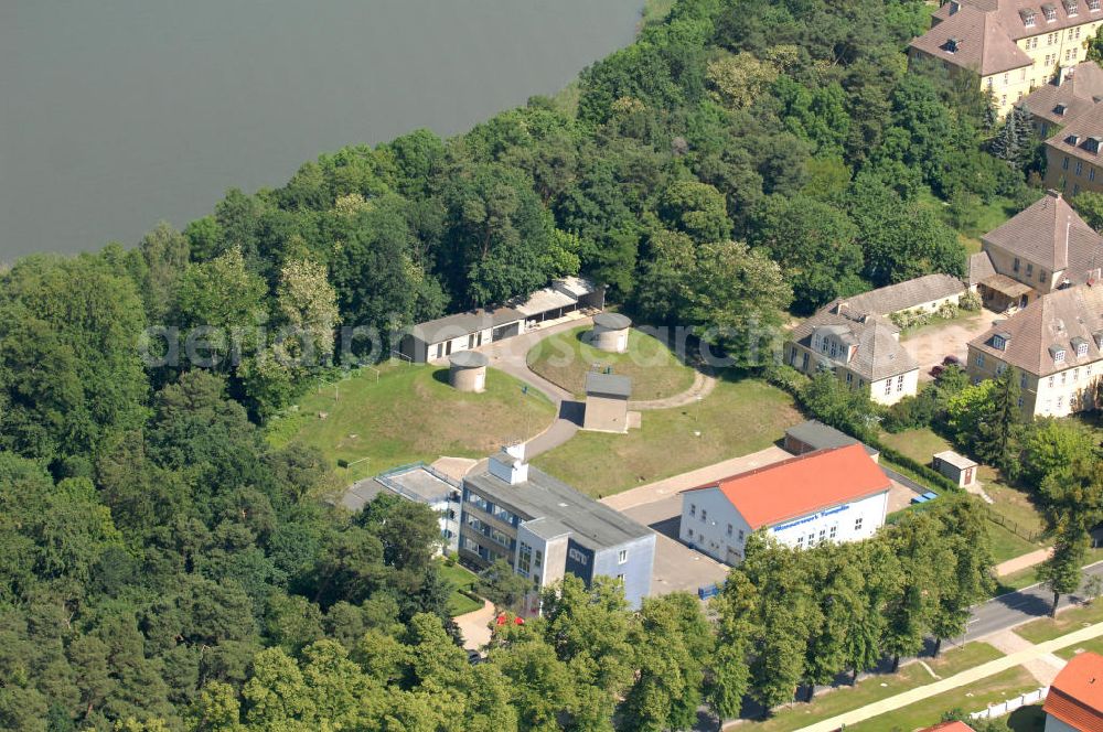 Templin from the bird's eye view: Blick auf das Wasserwerk Templin BB am Templiner See, welches durch den Zweckverband Wasserversorgung und Abwasserentsorgung der Wustermark betrieben wird. View of the water supply works / utility Templin on the Templiner Lake.