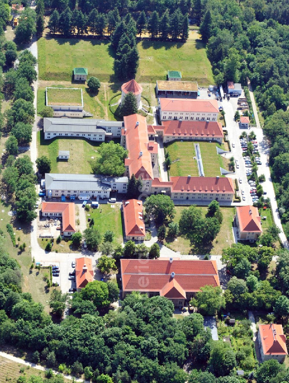 Berlin Karlshorst from above - Das Wasserwerk Wuhlheide in Berlin-Karlshorst. Waterworks Wuhlheide in the district Karlshorst. An der Wuhlheide, 12459 Berlin, Tel. 030 8644 9800