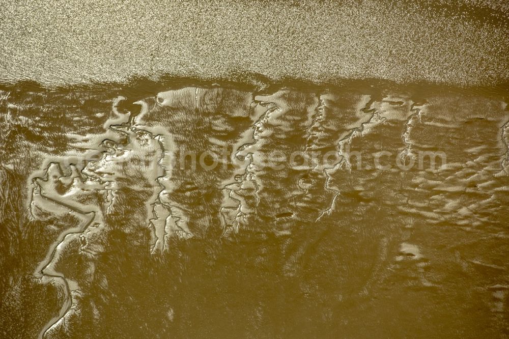 Wedel from the bird's eye view: Wadden Sea - like sand nourishments on the banks of the Elbe near Wedel in Schleswig-Holstein