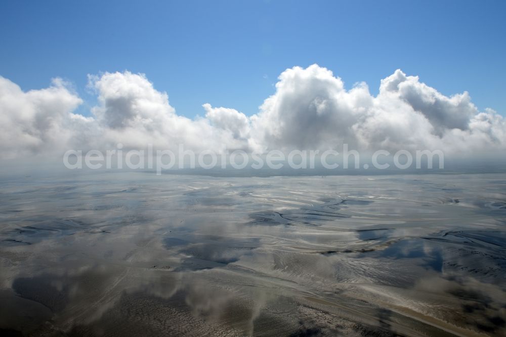 Cuxhaven from the bird's eye view: Wadden Sea of North Sea Coast near Cuxhaven in the state Lower Saxony