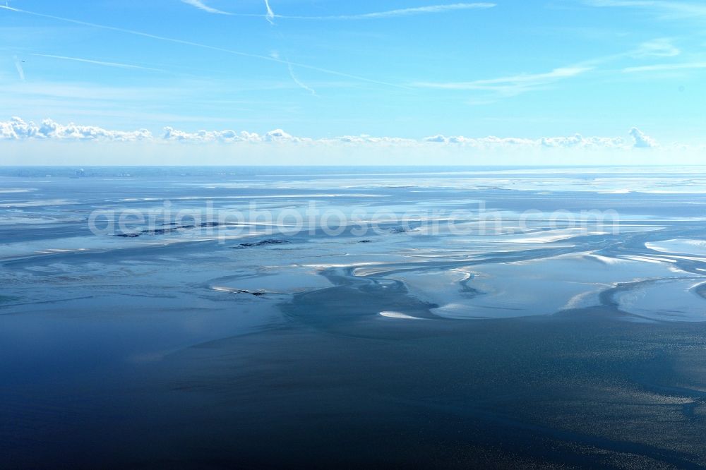 Cuxhaven from the bird's eye view: Wadden Sea of North Sea Coast near Cuxhaven in the state Lower Saxony