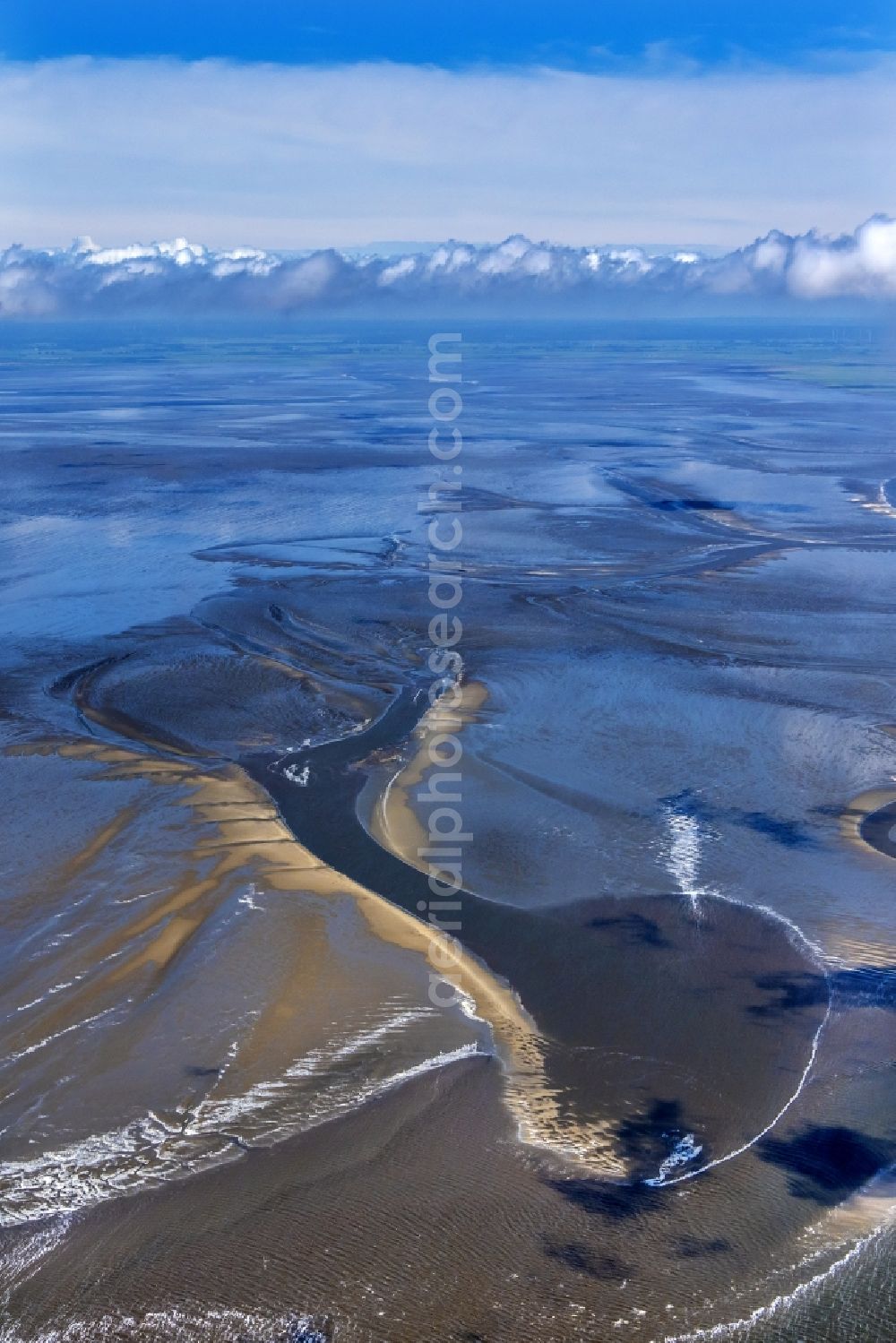 Cuxhaven from the bird's eye view: Wadden Sea of North Sea Coast near Cuxhaven in the state Lower Saxony