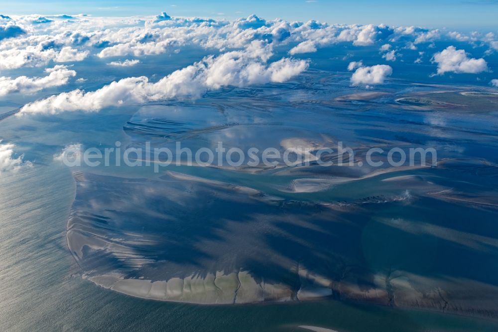 Cuxhaven from the bird's eye view: Wadden Sea of North Sea Coast in Cuxhaven in the state Lower Saxony, Germany