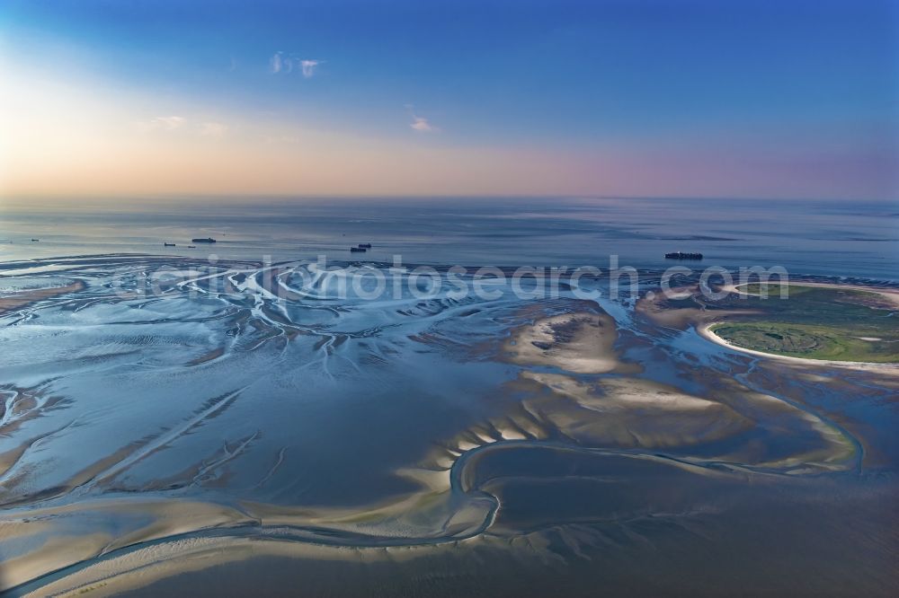 Cuxhaven from the bird's eye view: Wadden Sea of North Sea Coast in Cuxhaven in the state Lower Saxony, Germany