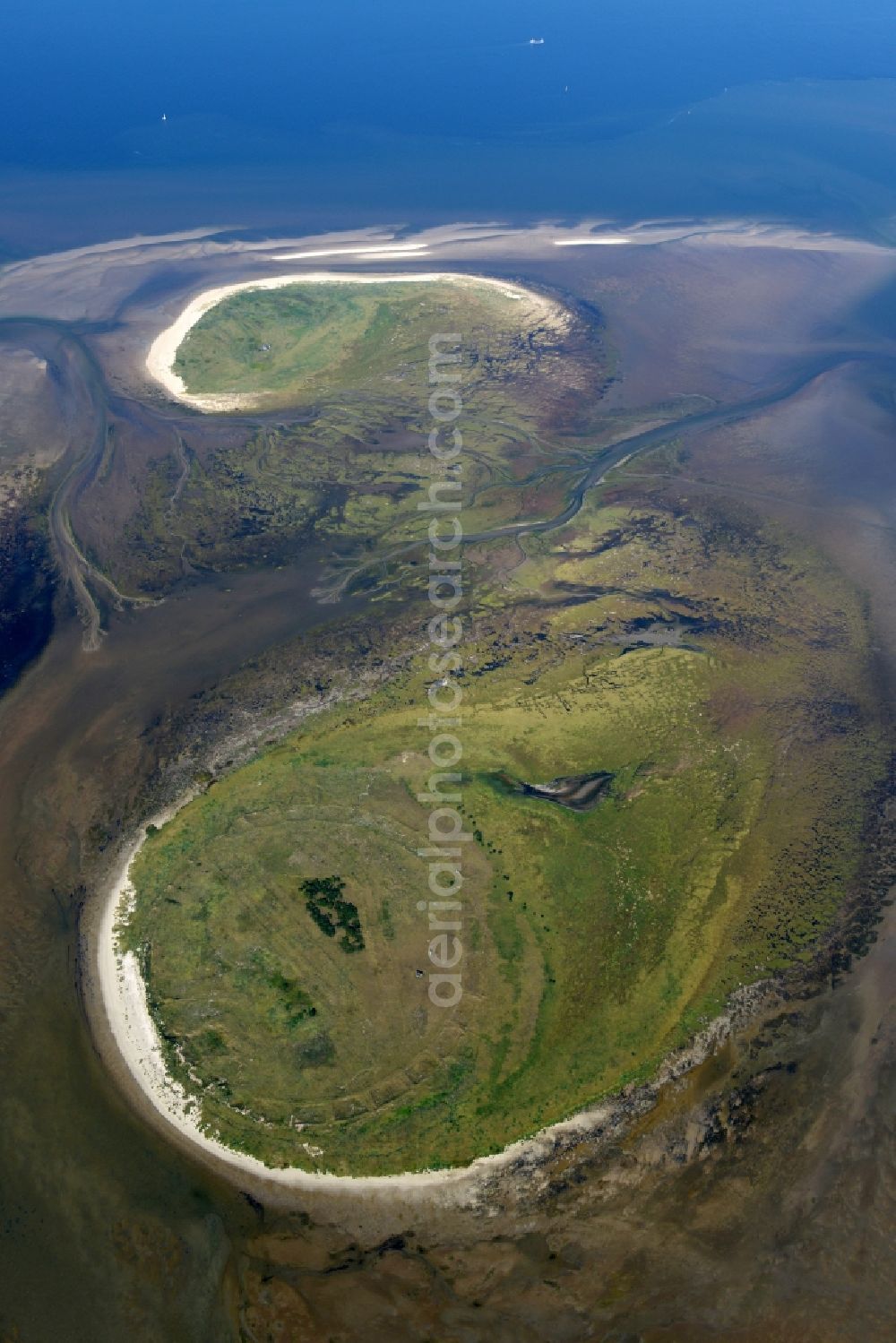 Nigehörn from above - Wadden Sea of North Sea Coast the island in Nigehoern in the state Hamburg