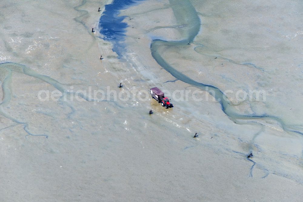 Cuxhaven from above - Wadden Sea of North Sea Coast with mudflat migration at the creek formation in Sahlenburg in the state Lower Saxony, Germany