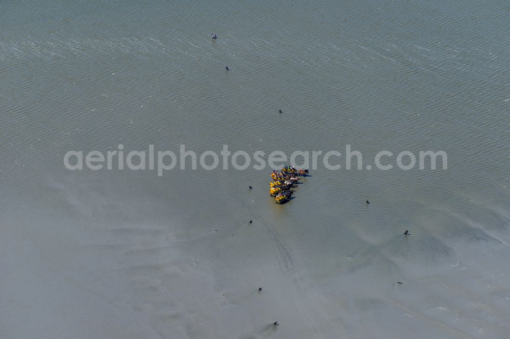 Aerial image Cuxhaven - Wadden Sea of North Sea Coast with mudflat migration at the creek formation in Sahlenburg in the state Lower Saxony, Germany