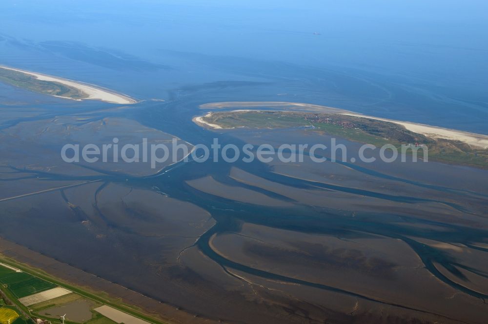 Aerial image Spiekeroog - Wadden Sea tidal creeks before Spiekeroog on the North Sea in Lower Saxony