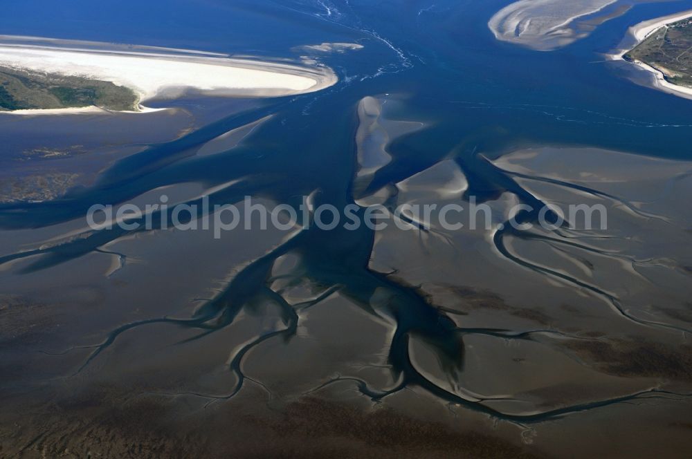 Spiekeroog from the bird's eye view: Wadden Sea tidal creeks before Spiekeroog on the North Sea in Lower Saxony