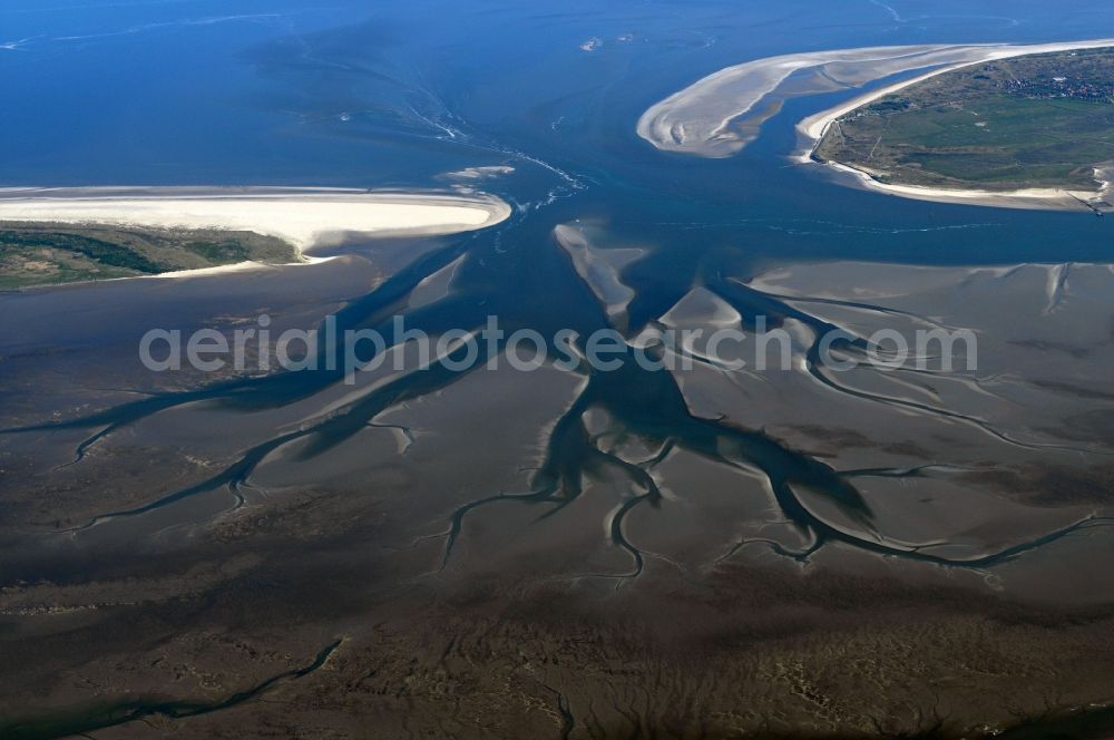 Aerial photograph Spiekeroog - Wadden Sea tidal creeks before Spiekeroog on the North Sea in Lower Saxony