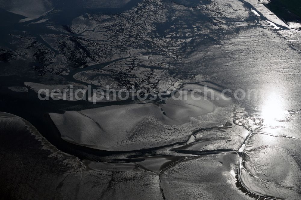 Aerial image Spiekeroog - Wadden Sea tidal creeks before Spiekeroog on the North Sea in Lower Saxony