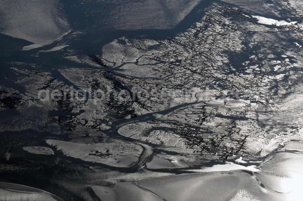 Aerial photograph Spiekeroog - Wadden Sea tidal creeks before Spiekeroog on the North Sea in Lower Saxony