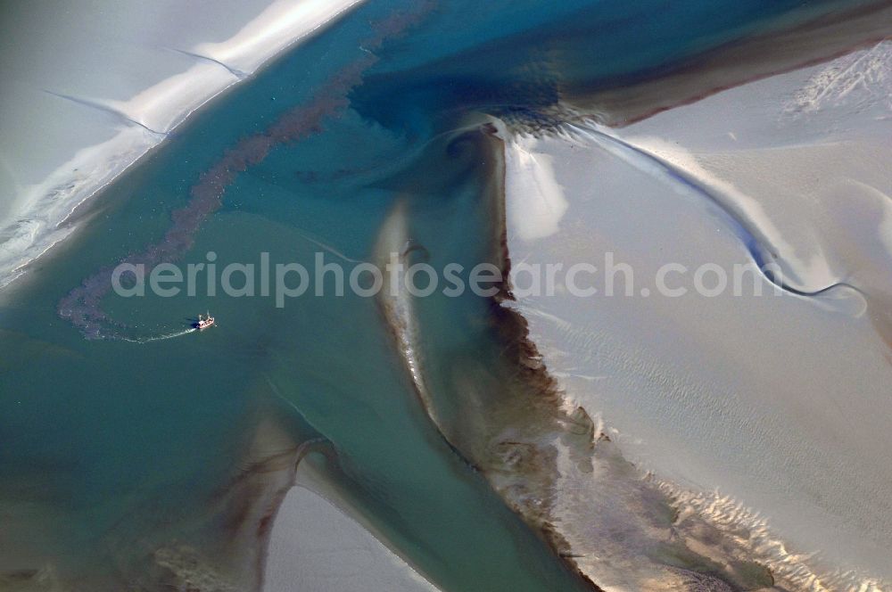 Aerial photograph Spiekeroog - Wadden Sea tidal creeks before Spiekeroog on the North Sea in Lower Saxony