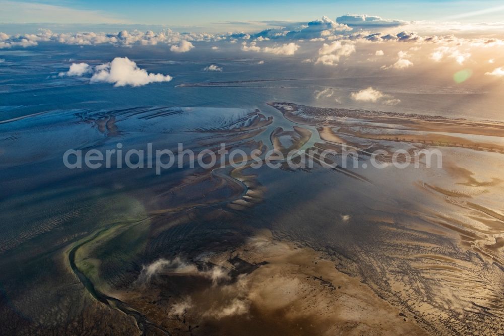 Nigehörn from above - Wadden Sea sandbanks off the North Sea coast of Cuxhaven, reef in the Hamburg Wadden Sea in front of Nigehoern and Scharhoern in the state Hamburg, Germany