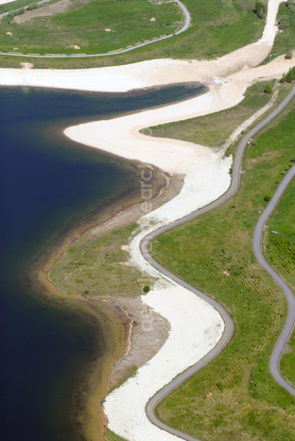 Aerial image BRODAU - Der Werbeliner See ist ein Tagebau-Restsee südwestlich von Delitzsch und nördlich von Leipzig in Sachsen. Er ist aus dem ehemaligen Tagebau Delitzsch-Südwest hervorgegangen.